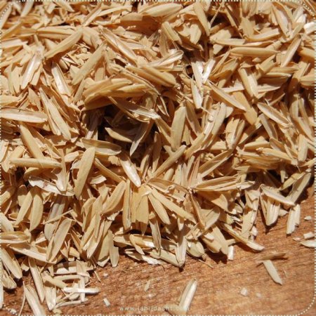 مزایای استفاده از پوست برنج در خاک گیاهان آپارتمانی چیست ؟